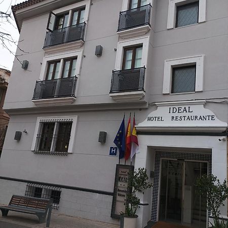 Hotel Ideal Вільярробледо Екстер'єр фото
